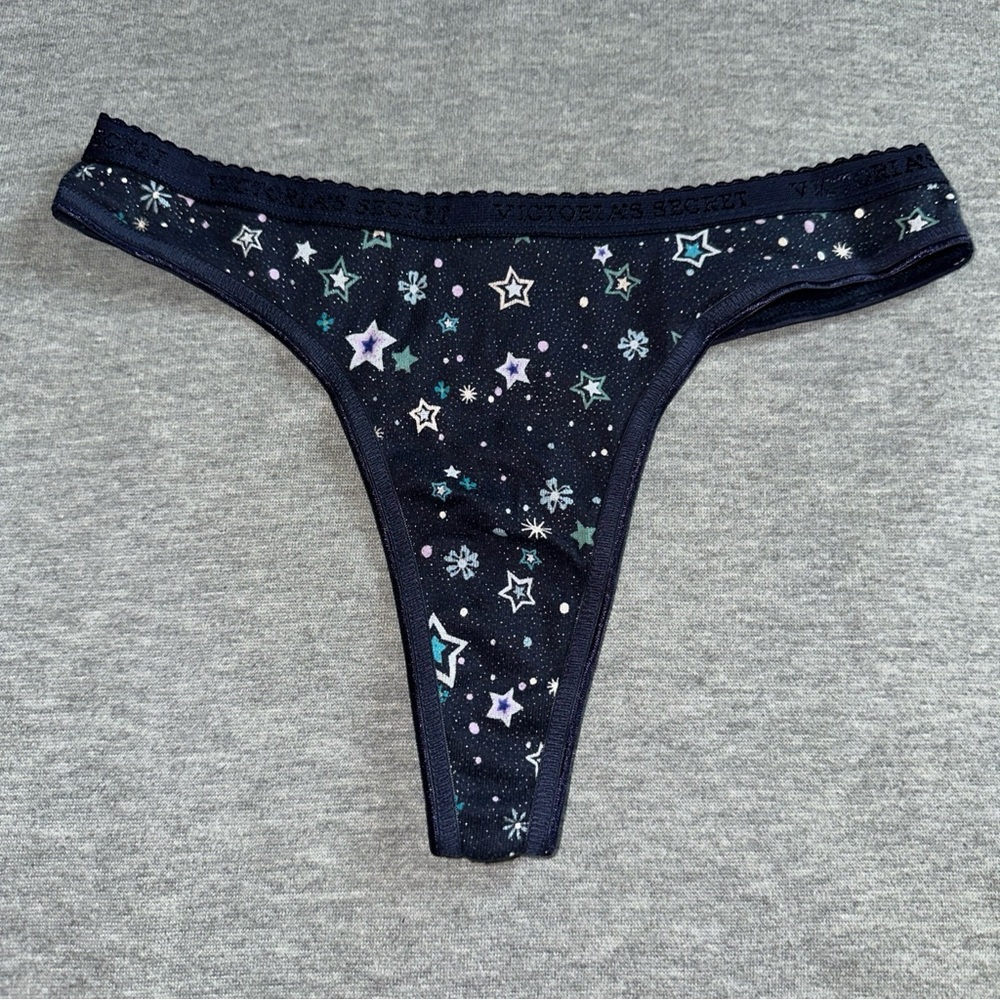 NWT Victoria’s Secret Vintage Signature Cotton Logo Waistband Thong Panties S